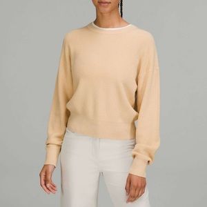 Lululemon Waist Length layered crewneck sweater. 💛